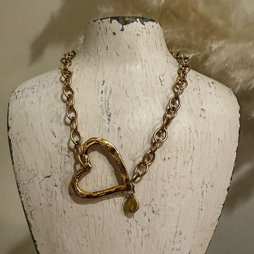 Gold Heart Pendant Necklace - Picture 2 of 7